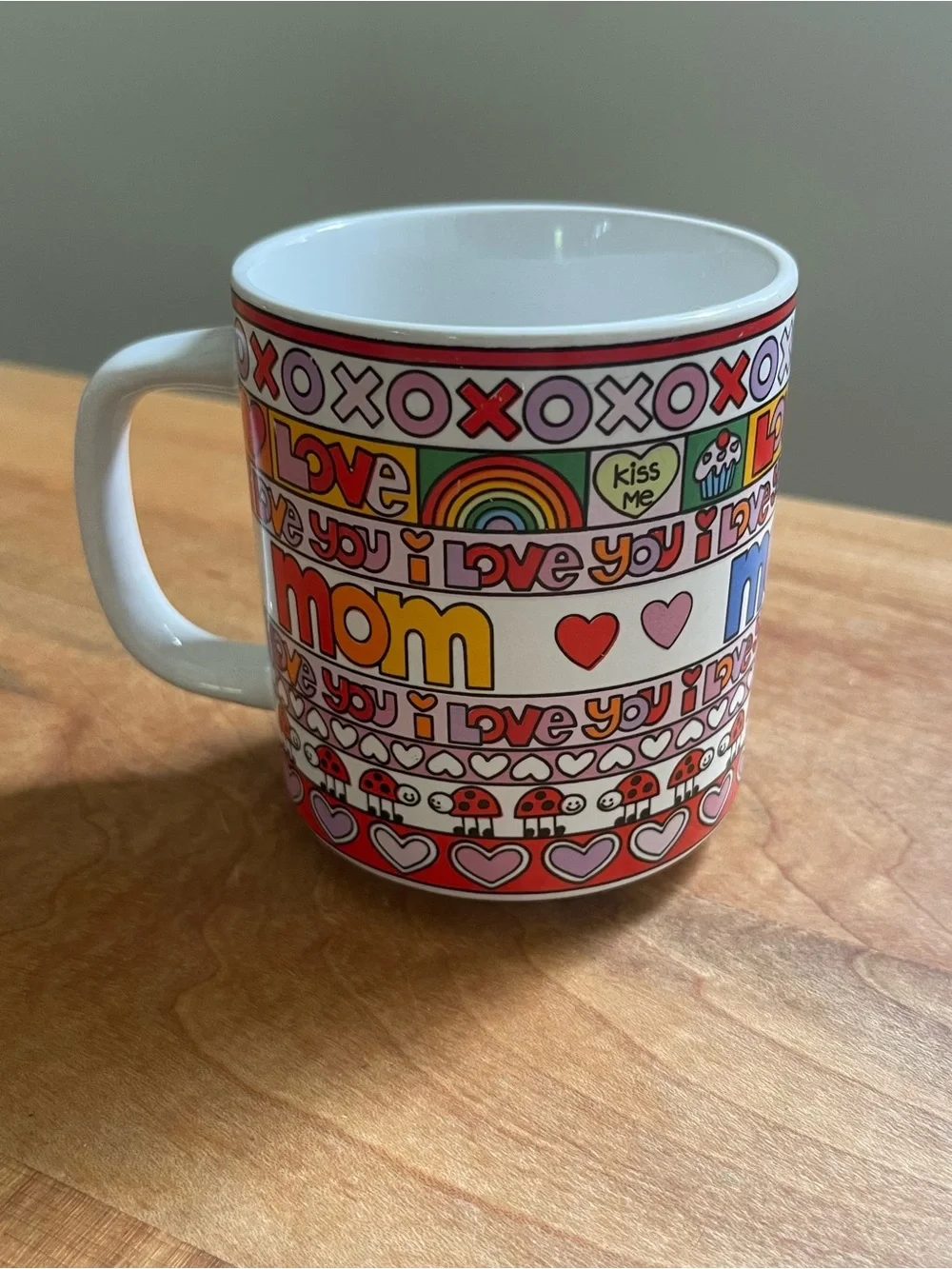 Vintage 1983 Loven' Stuff I LOVE YOU MOM HUG Mug Enesco Courtney Davis Colorful